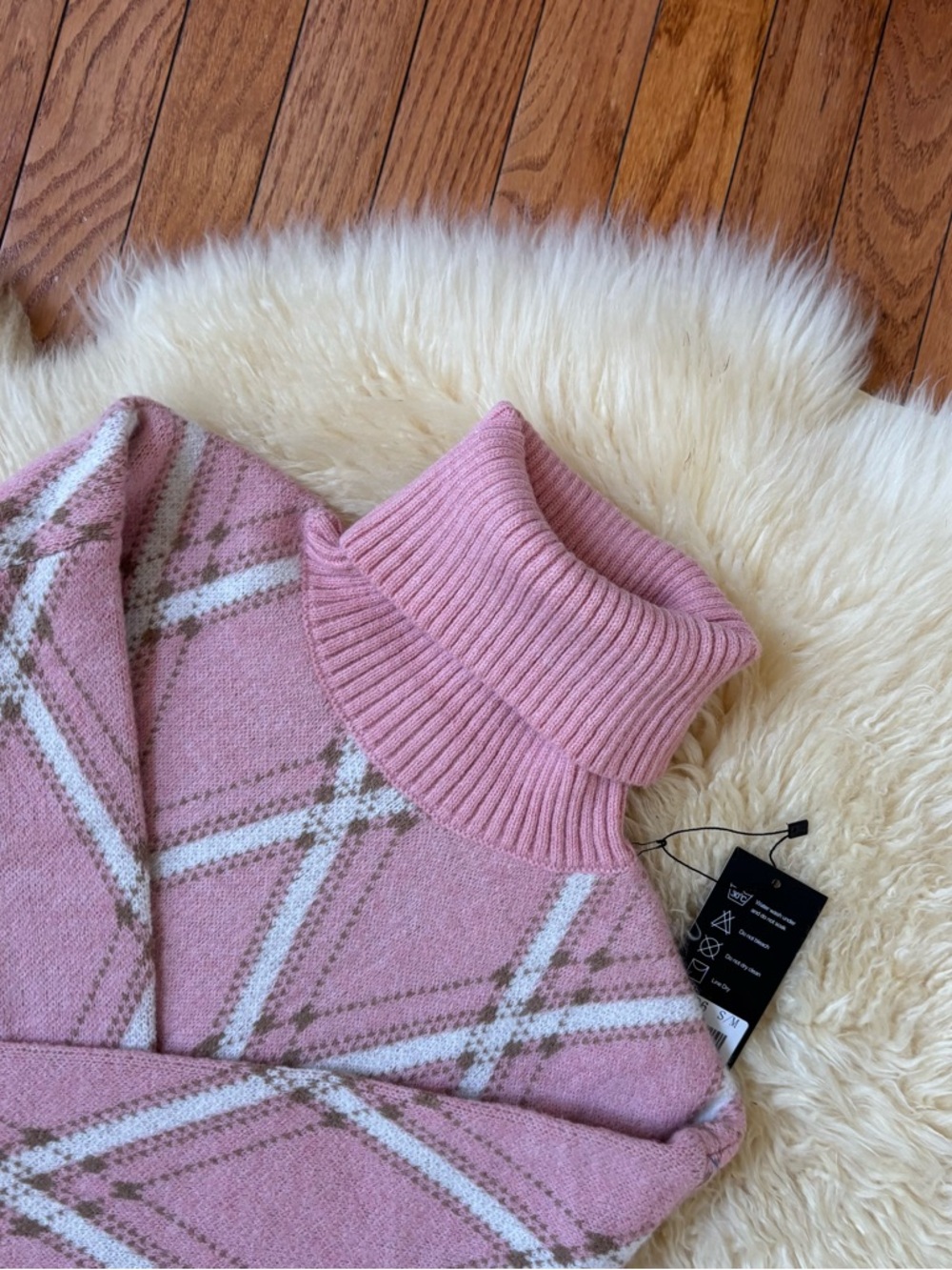 100% Cashmere Light Pink Plaid Turtleneck Sweater